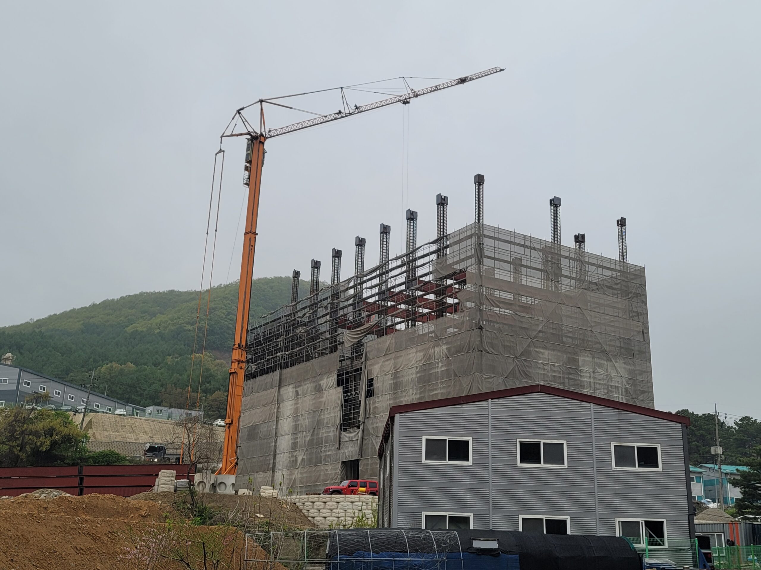 현장 작업 사진 – 에이스이동타워-ACE MOBILE TOWER CRANE