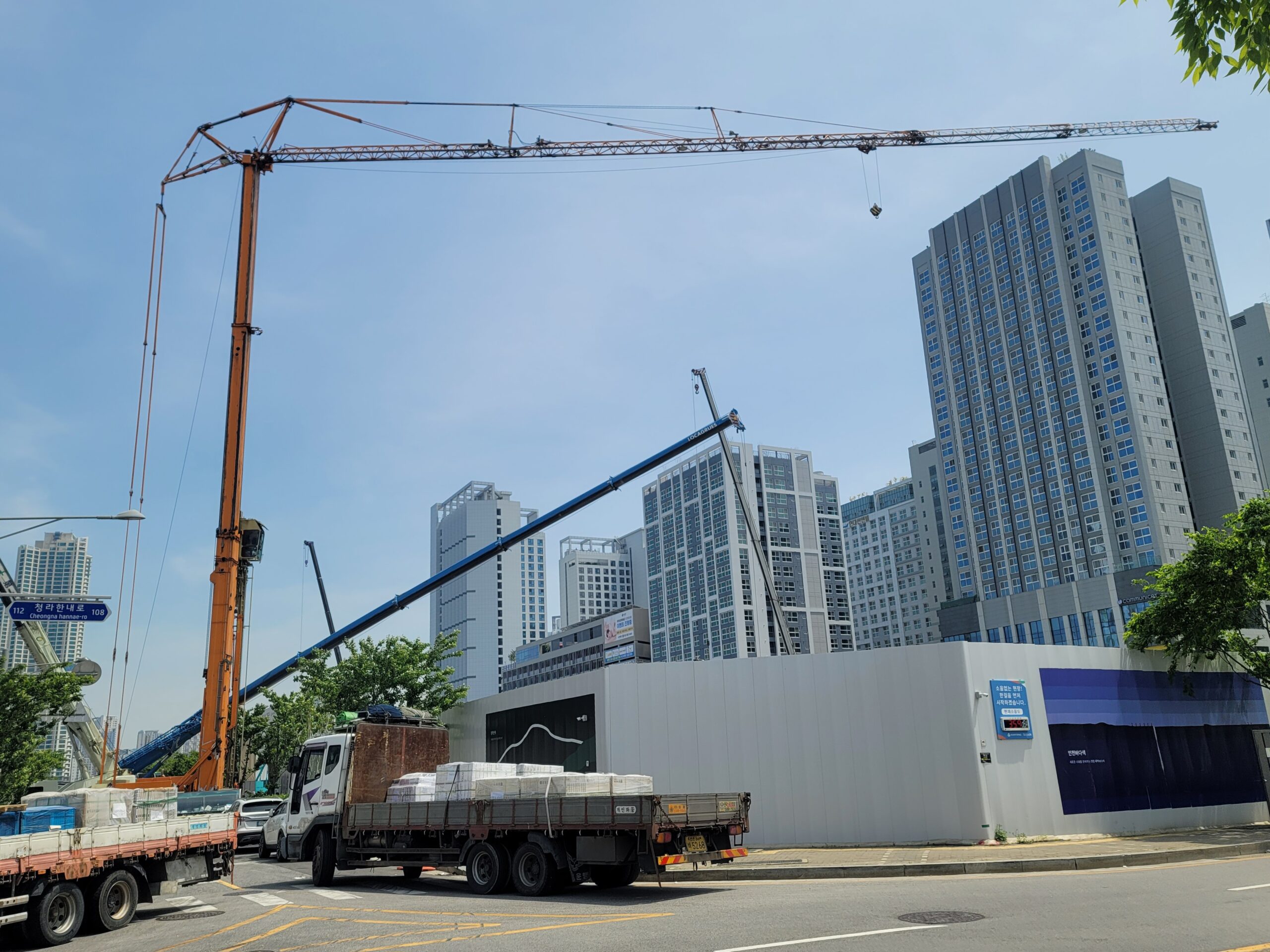 현장 작업 사진 – 에이스이동타워-ACE MOBILE TOWER CRANE